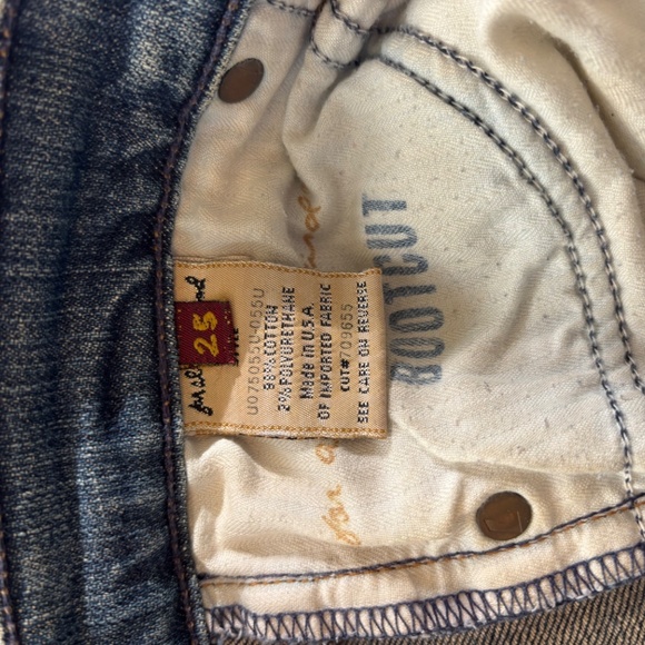 Women’s Jeans - Picture 3 of 4